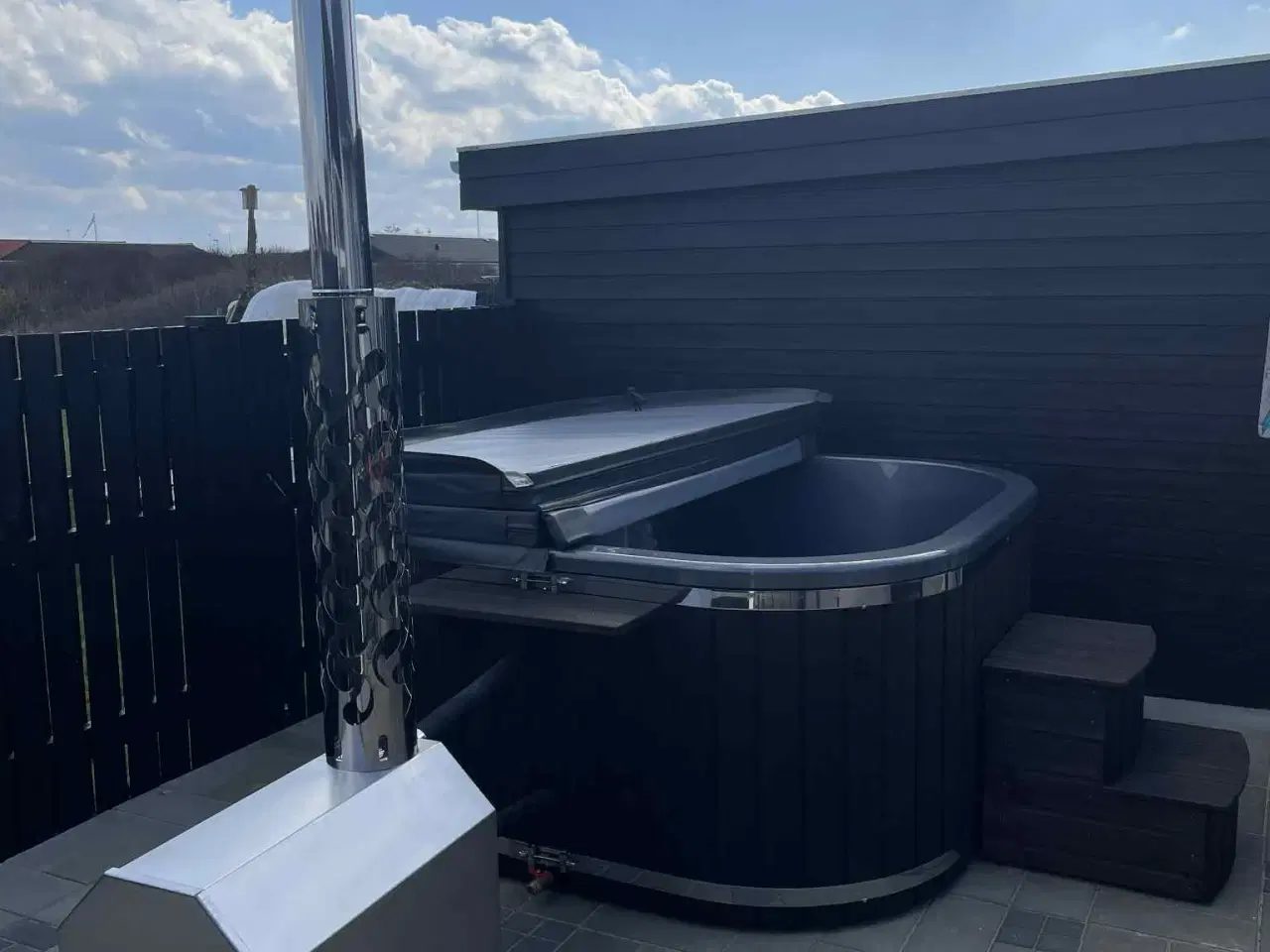 Billede 1 - FIRKANTET VILDMARKSBAD