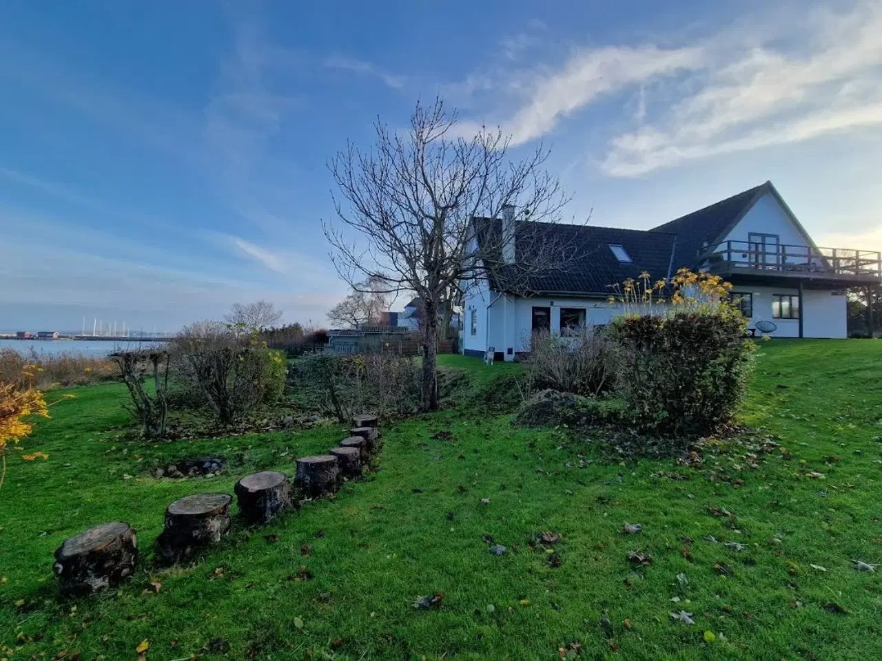 Billede 3 - Strandhus i 1. r�kke til Neksel� Bugten