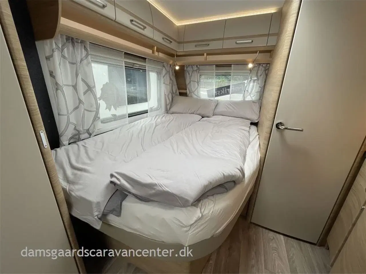 Billede 16 - 2025 - Fendt Bianco Activ 465 SFH   Fransk seng-Truma Combi4E-Gulvtemperering