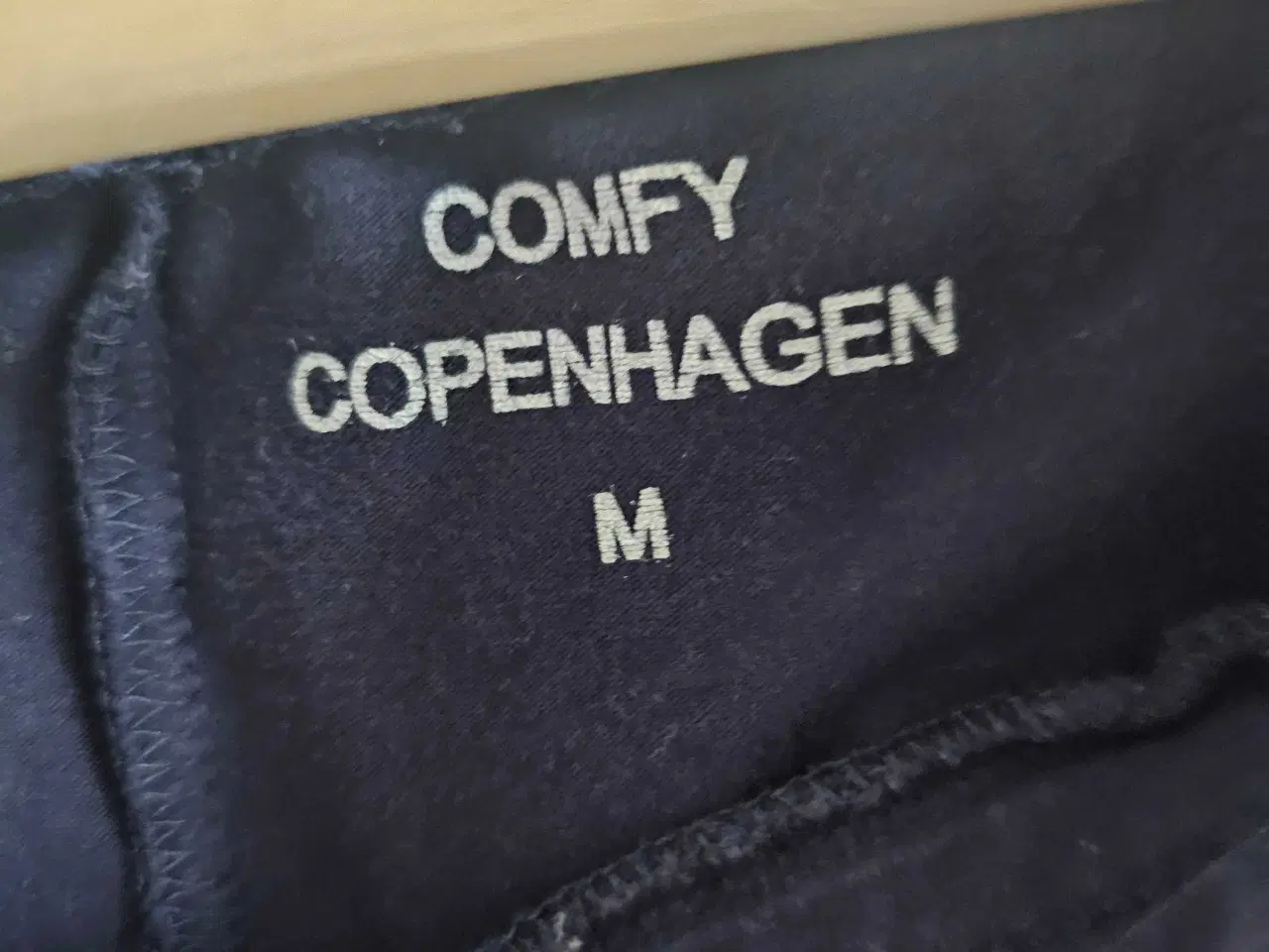 Billede 2 - Nederdel fra Comfy Copenhagen str M 