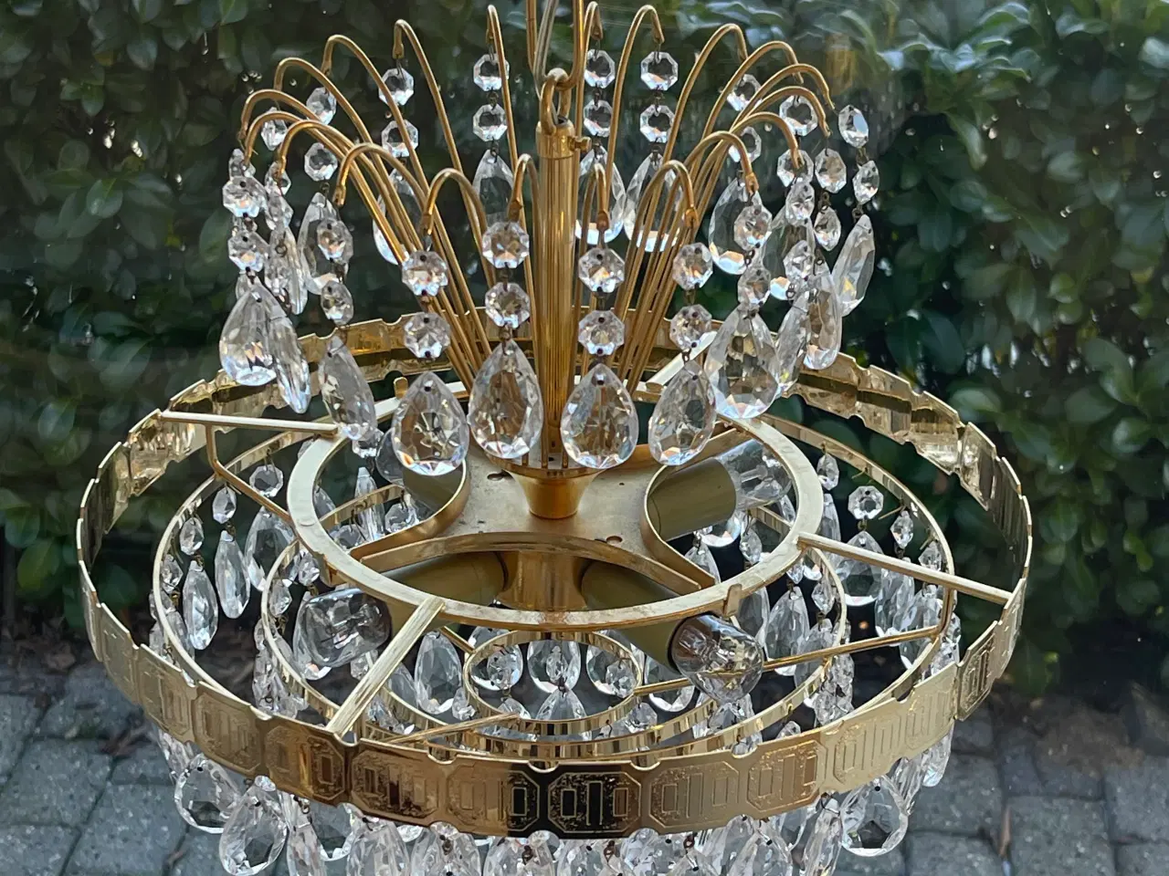 Billede 4 - Smuk lysekrone med krystaller