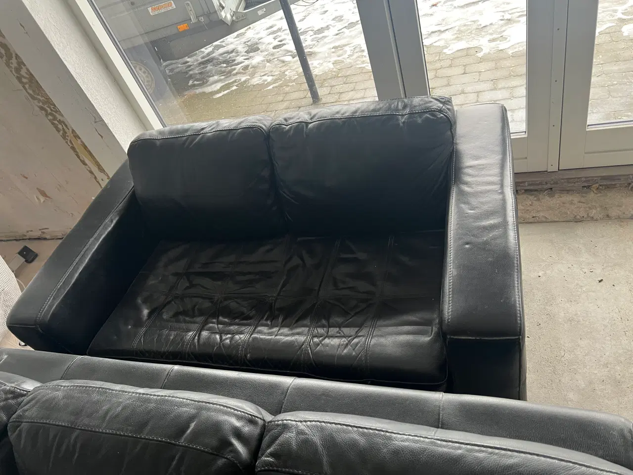 Billede 2 - Sofagruppe 3 og 2 personer læder 2 bord