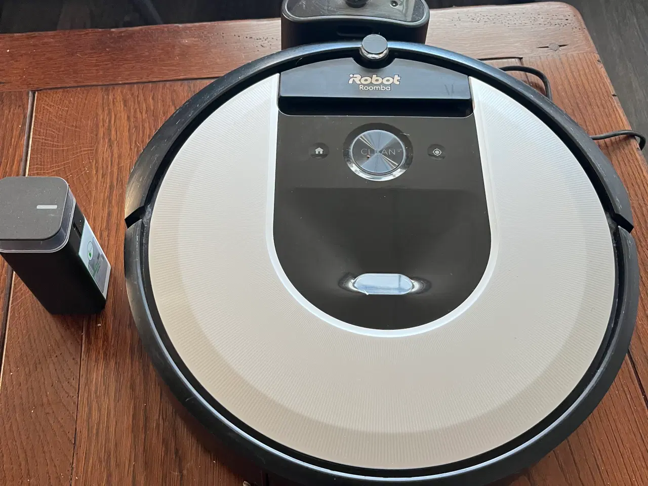 Billede 1 - ROBOT STØVSUGER IROBOT ROOMBA 17