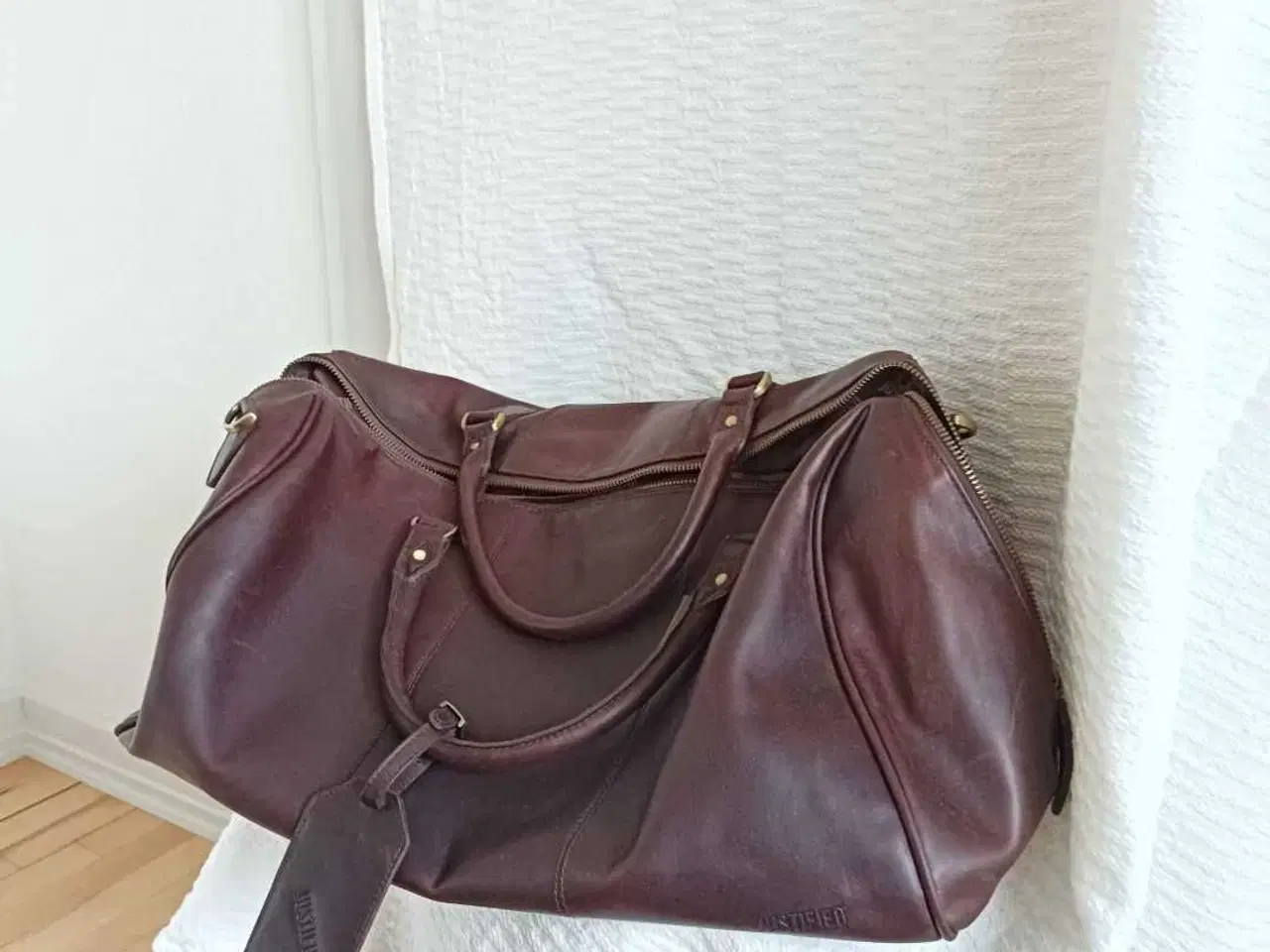 Billede 6 - Brun læder rejsetaske