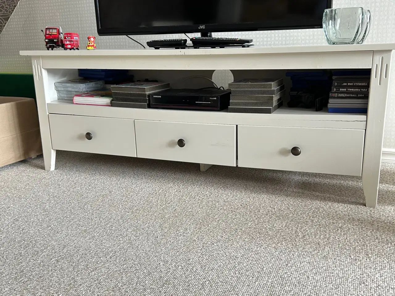 Billede 1 - Hvidt TV-bord