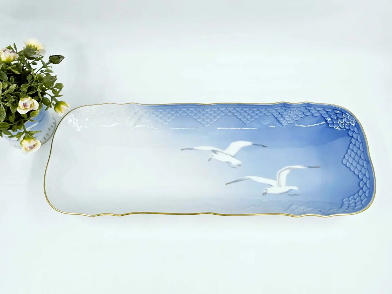 Billede 2 - Mågestel Sellerifad Med Guldkant