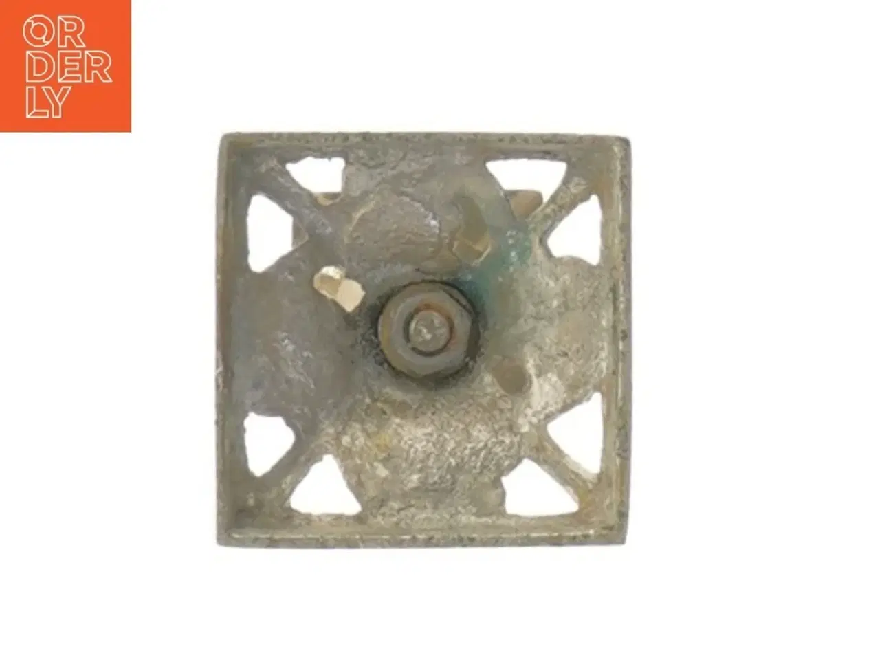 Billede 2 - Lysestage med blomsterdesign (str. 6x5,5x5,5 cm)