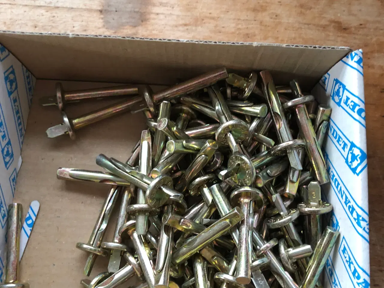 Billede 1 - Betonslag stifter