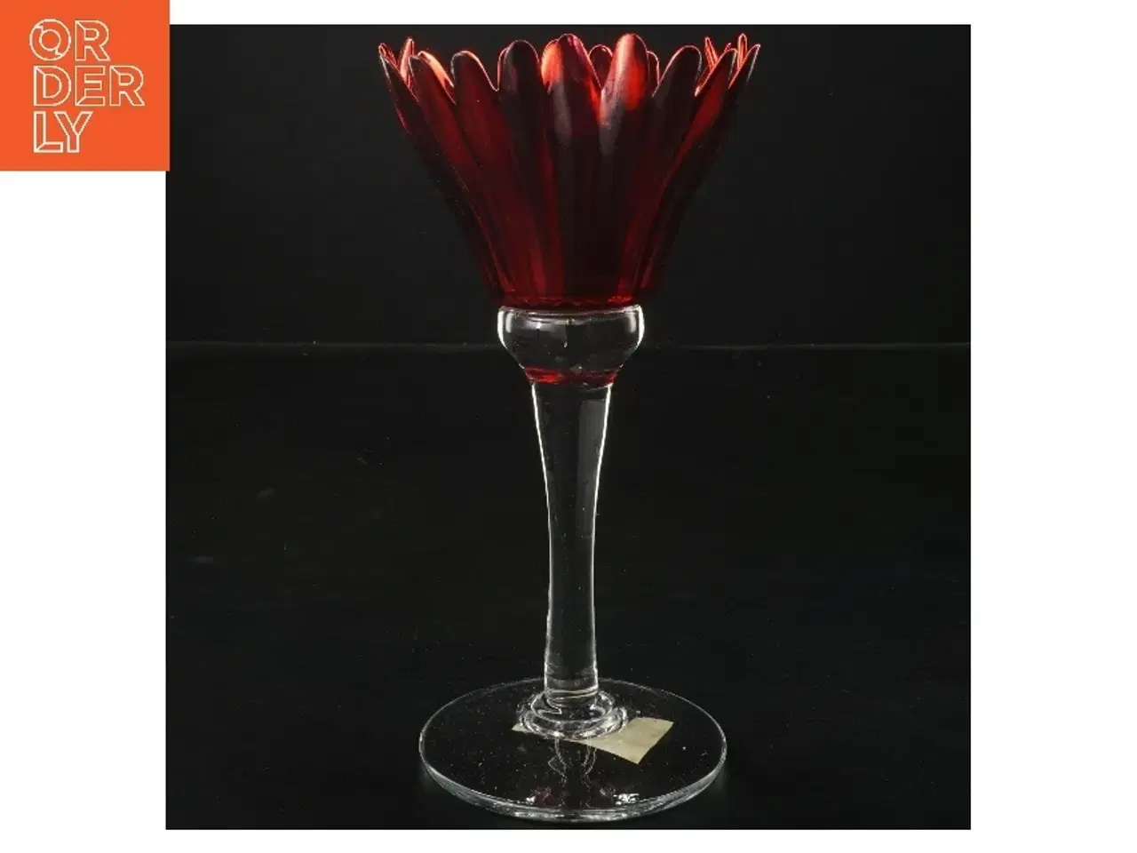 Billede 1 - Rød glas lysestage fra Krifon (str. 11x20 cm)