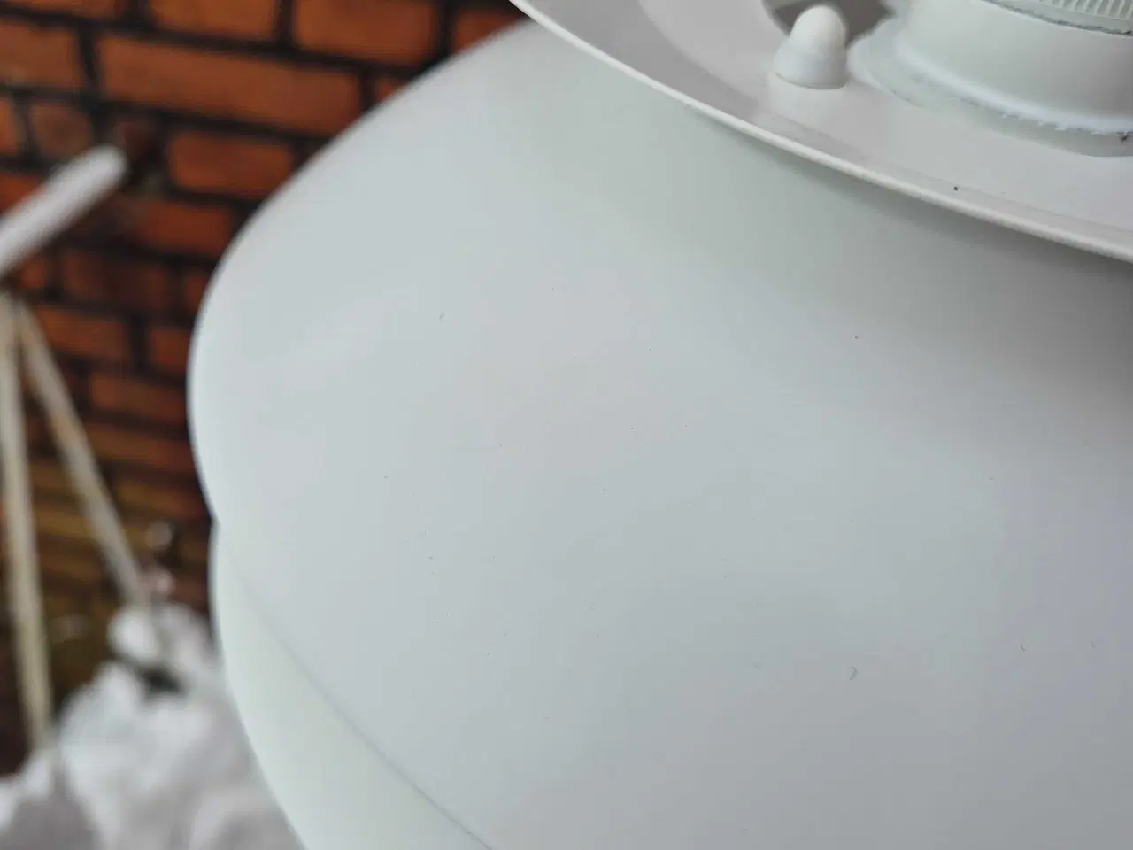 Billede 12 - Velholdt hvid flerskærmspendel 