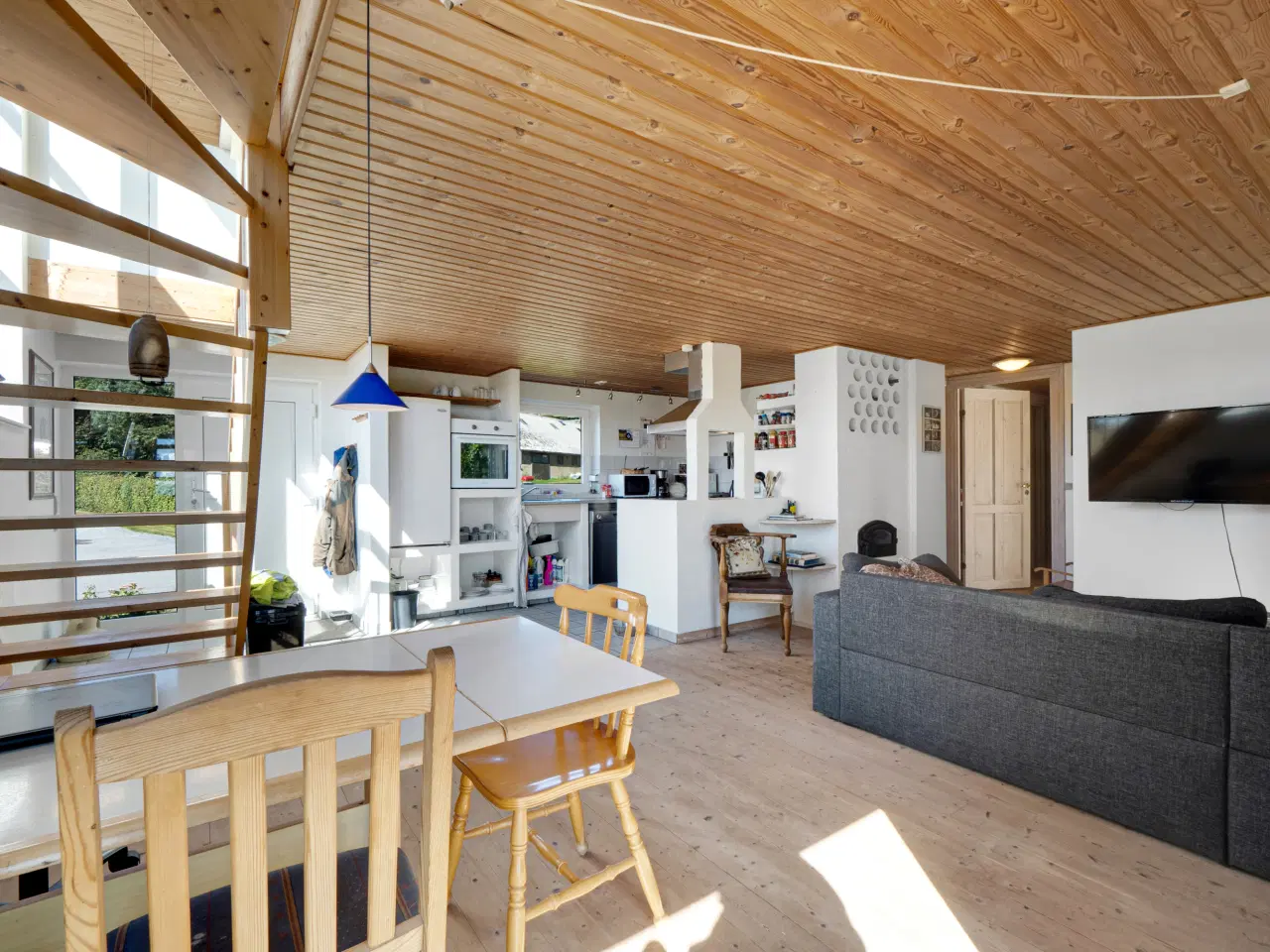 Billede 2 - Hus til salg.