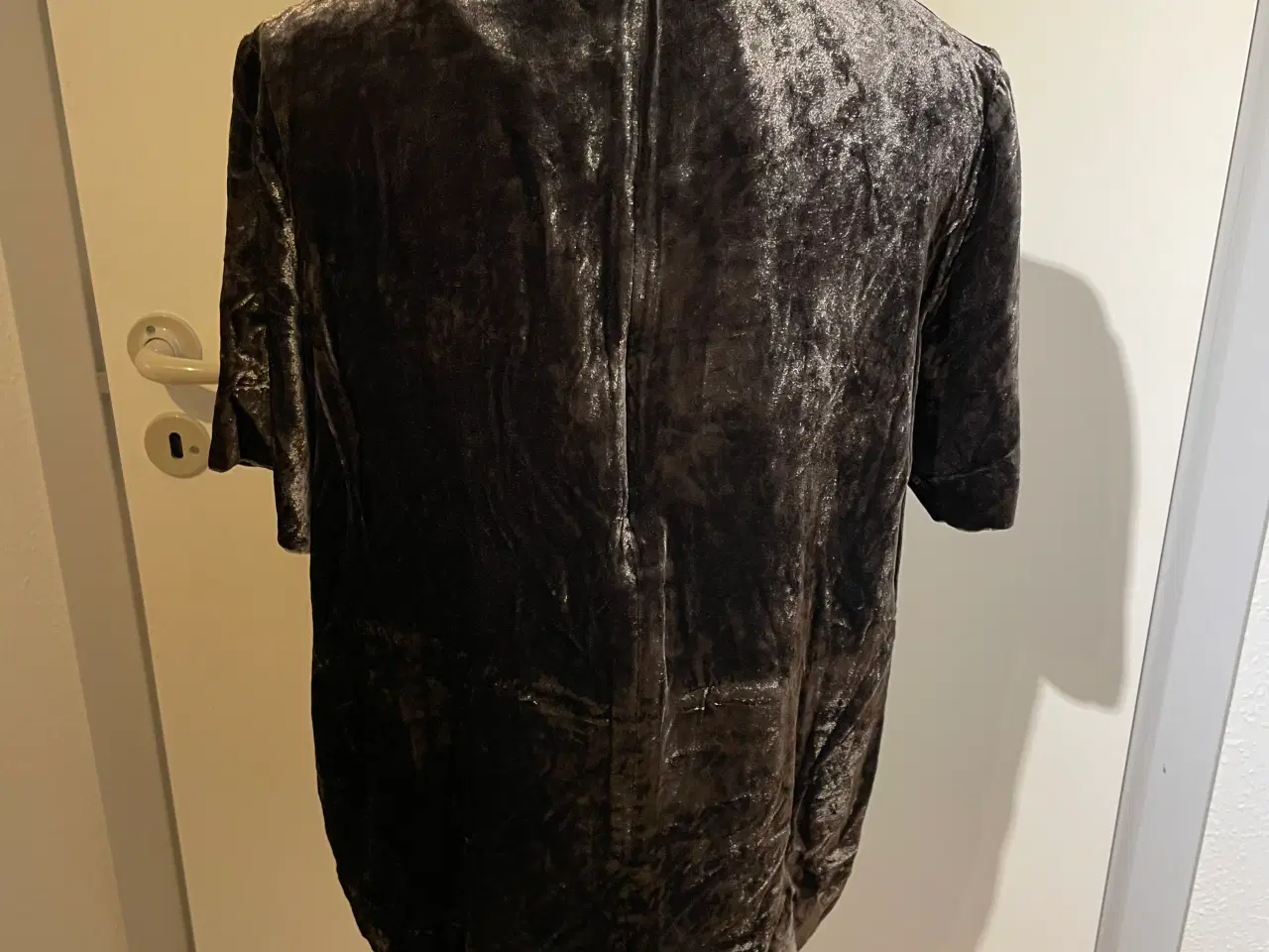 Billede 3 - COS - velour t-shirt