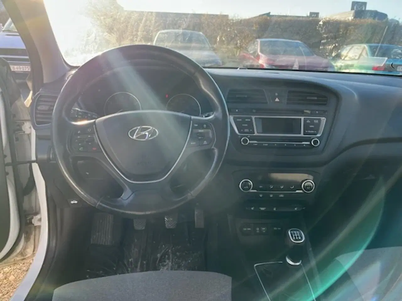 Billede 6 - Nysynet & meget velkørende Hyundai I20 Premium