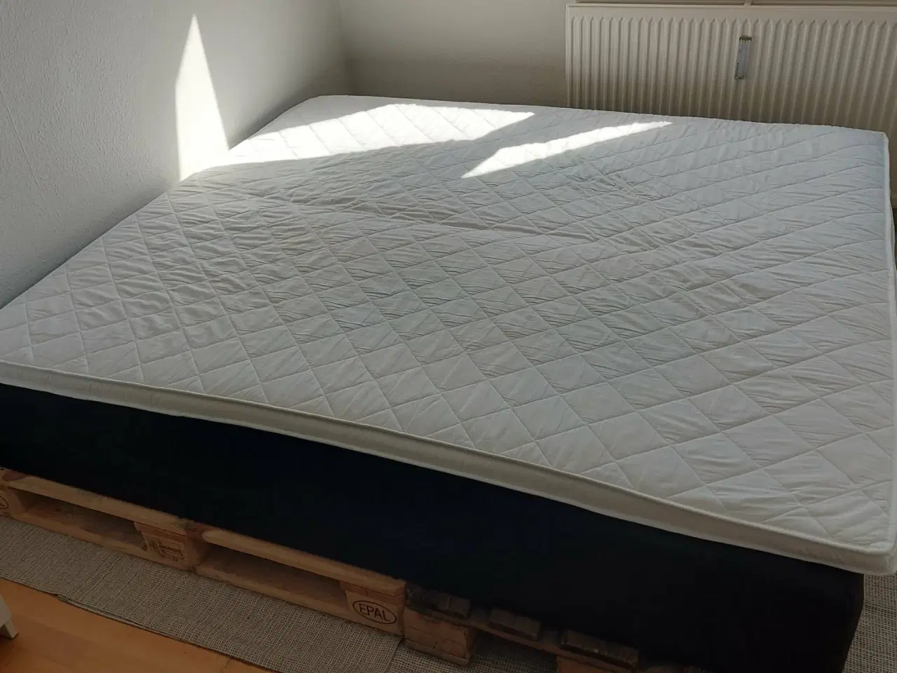 Billede 2 - Springmadras (2x ILVA 90x200) inkl. memoryskum top