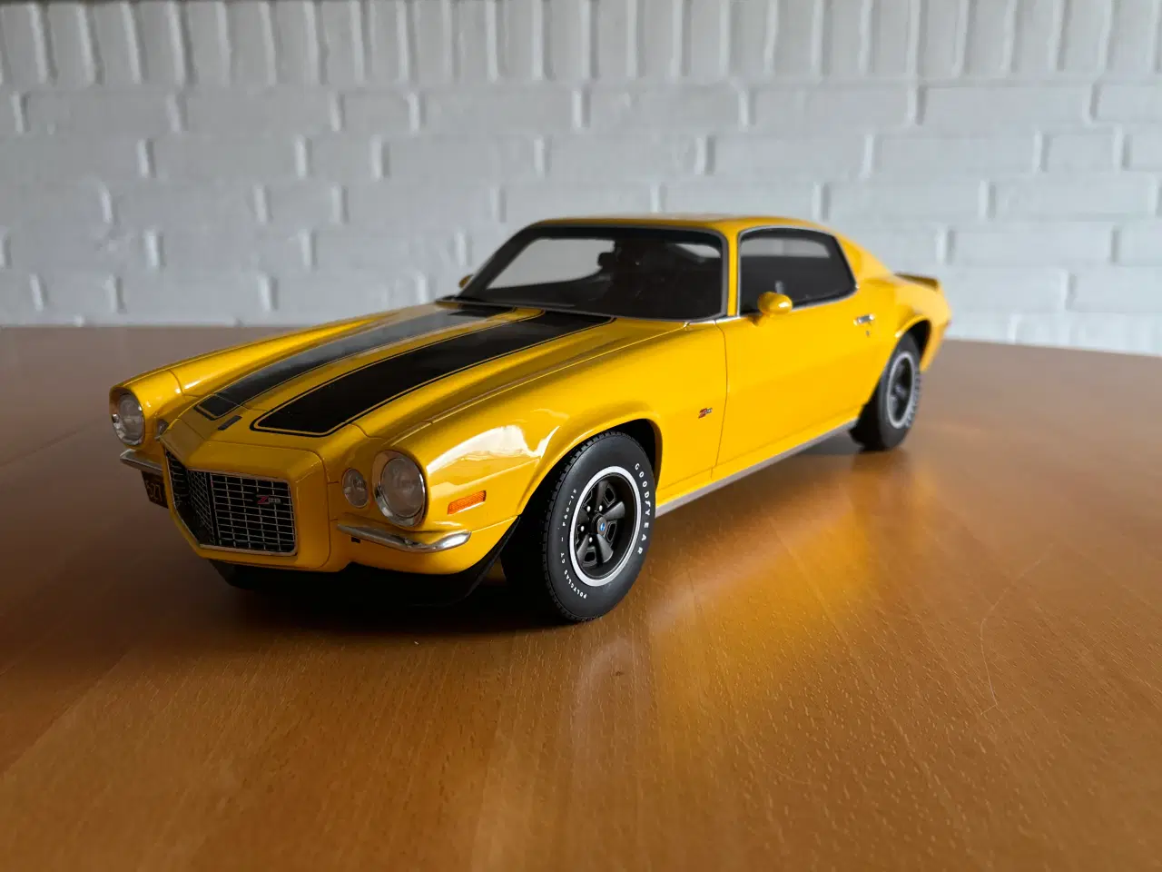 Billede 8 - Chevrolet Camaro Z28 RS 1:12