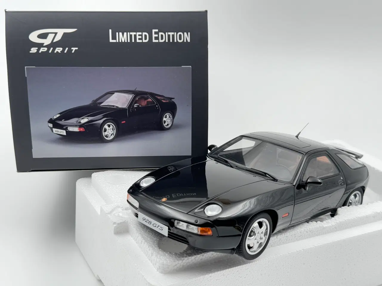 Billede 9 - 1992 Porsche 928 GTS -  1:18