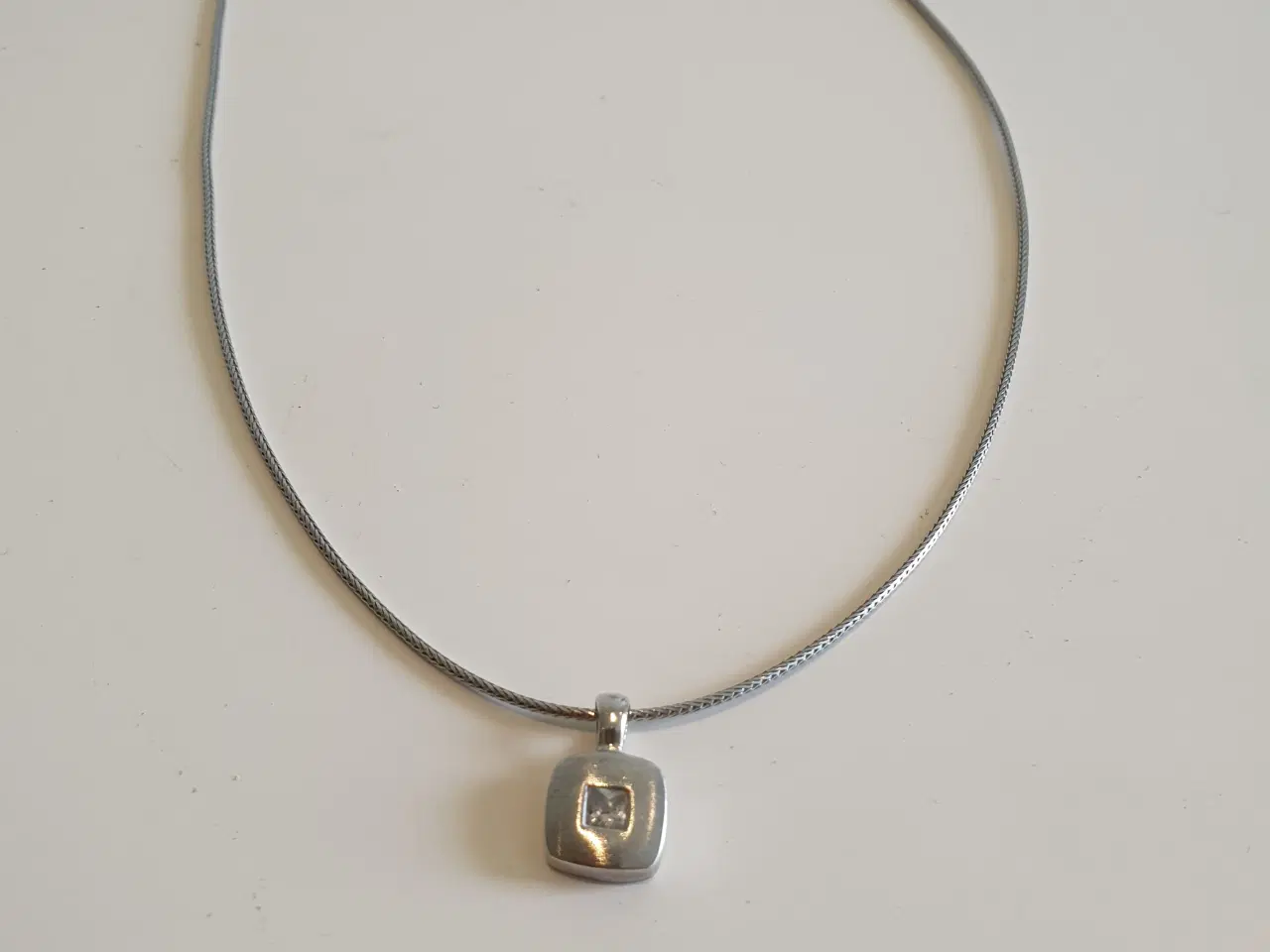 Billede 1 - Halskæde i 925 Sterling sølv med vedhæng