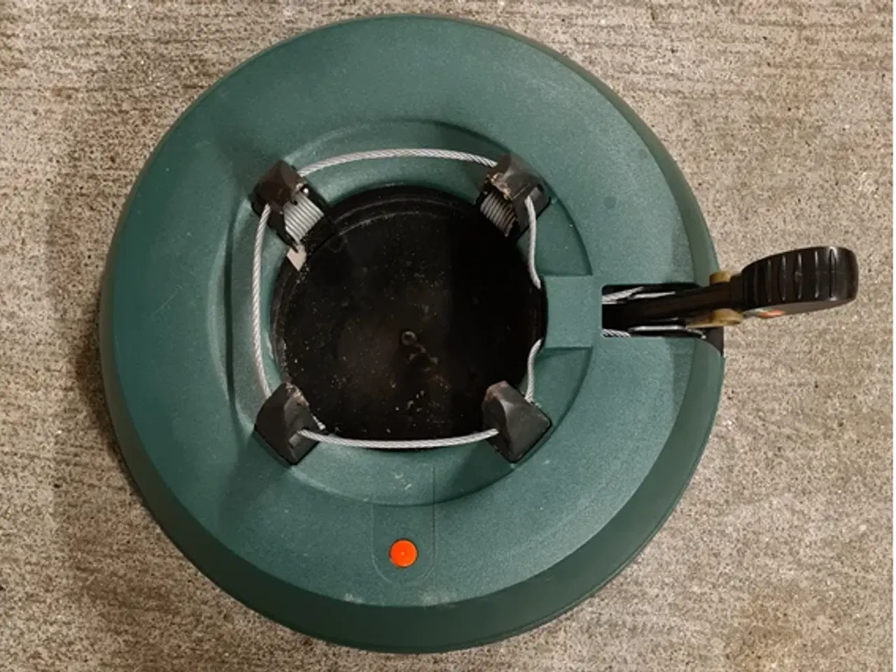 Billede 3 - Juletræsfod med sand. 4 kg.