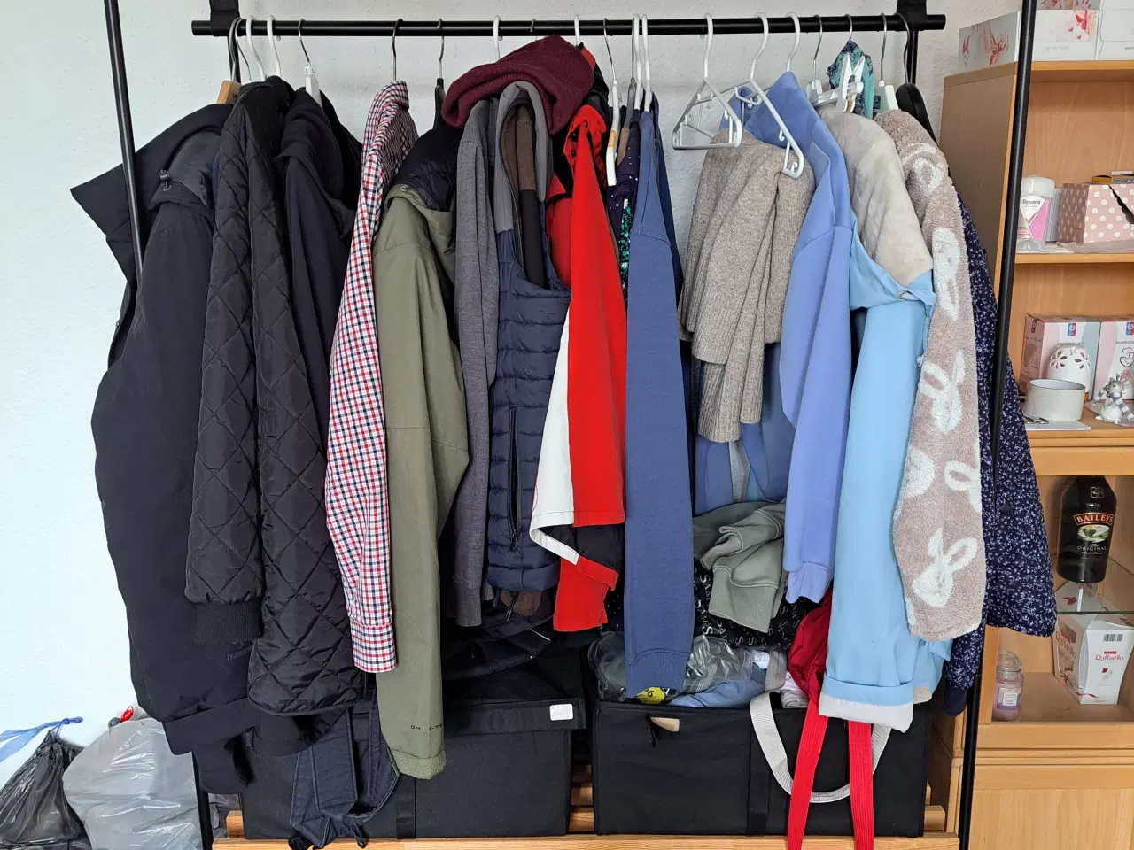 Billede 1 - Ikea Bodö Tøjstativ sælges i Aabenraa.