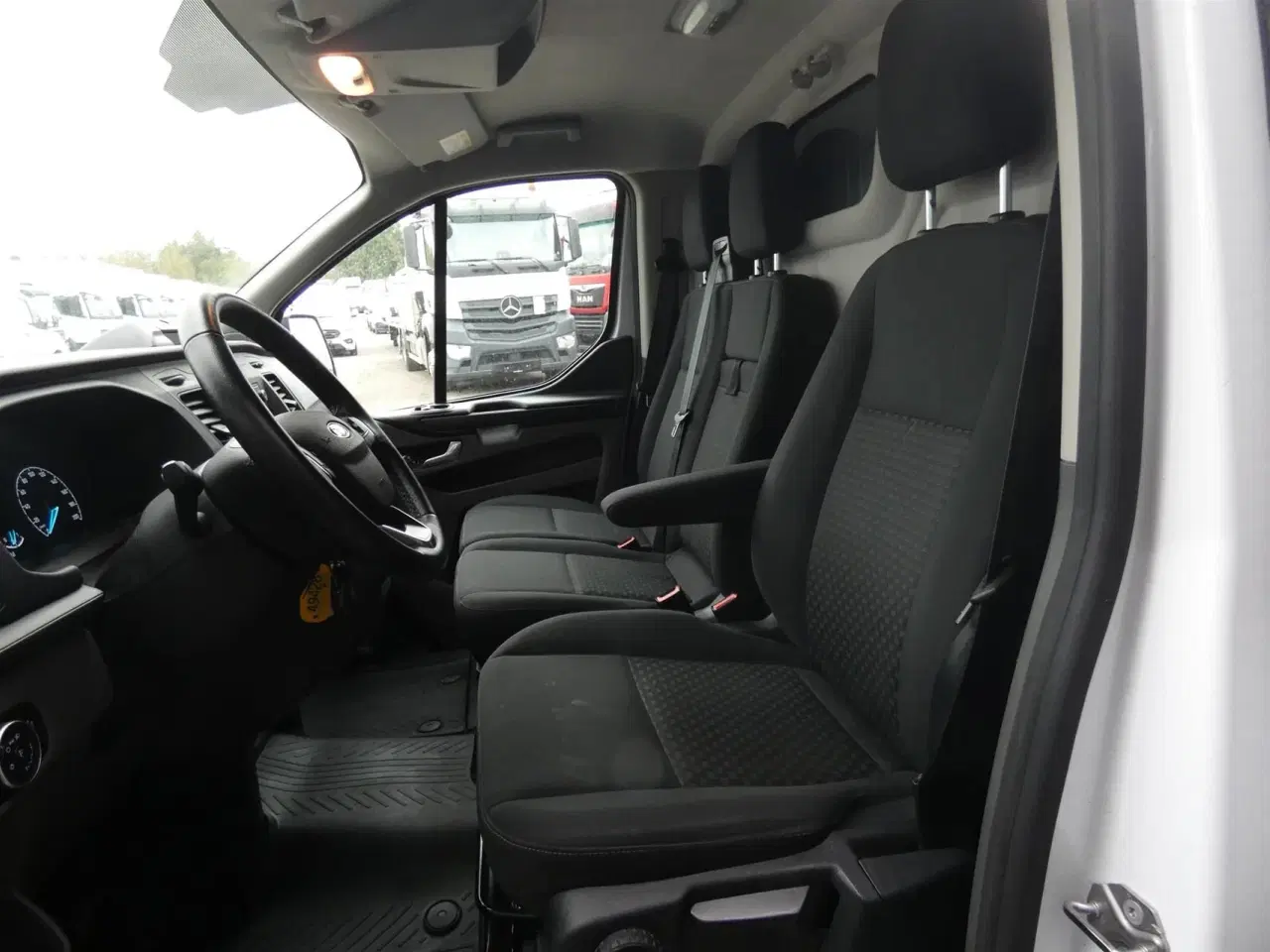 Billede 9 - Ford Transit Custom 300 L2H2 2,0 TDCi Trend 130HK Van 6g Aut.