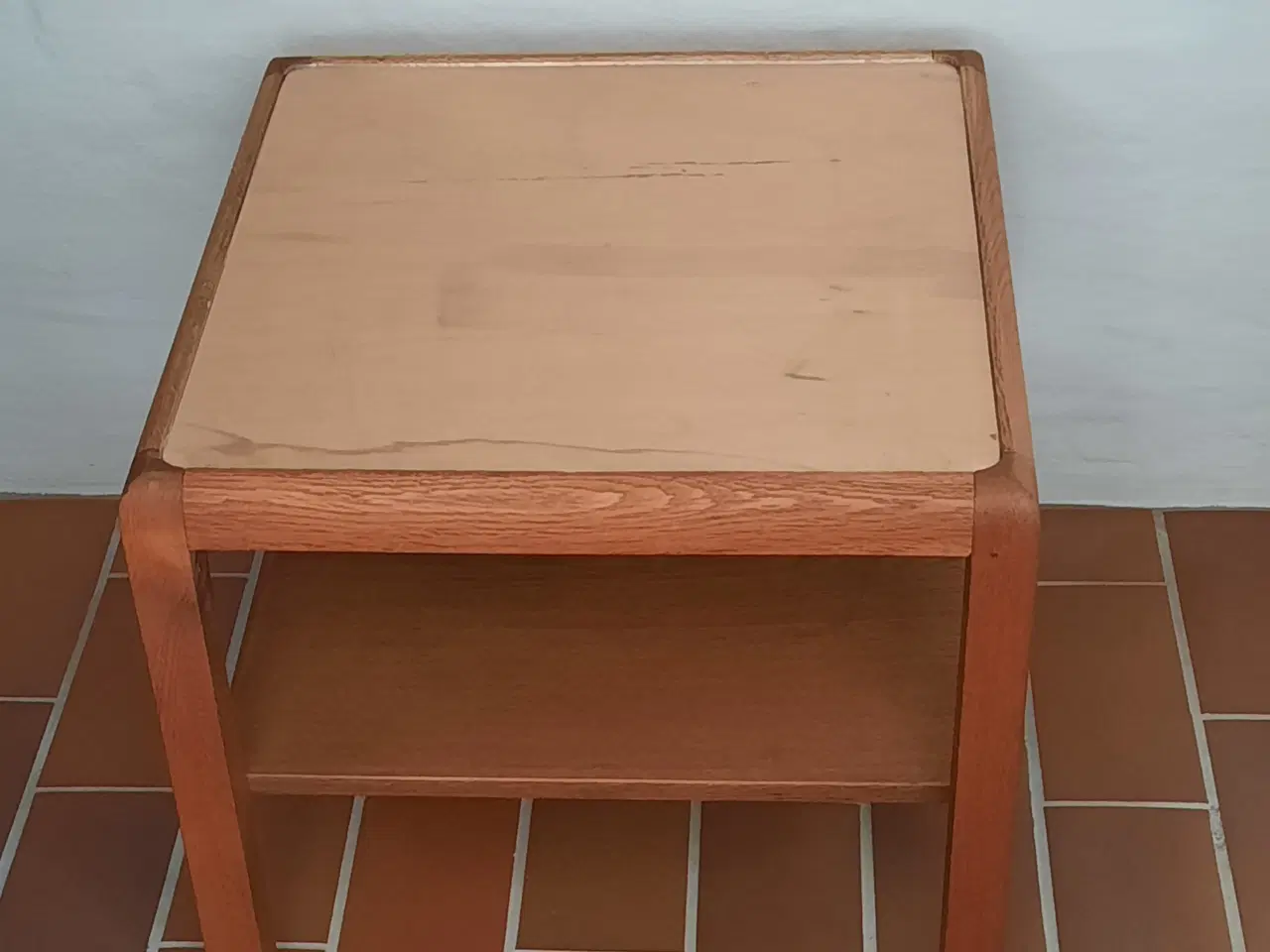 Billede 1 - Sofabord i egetræ