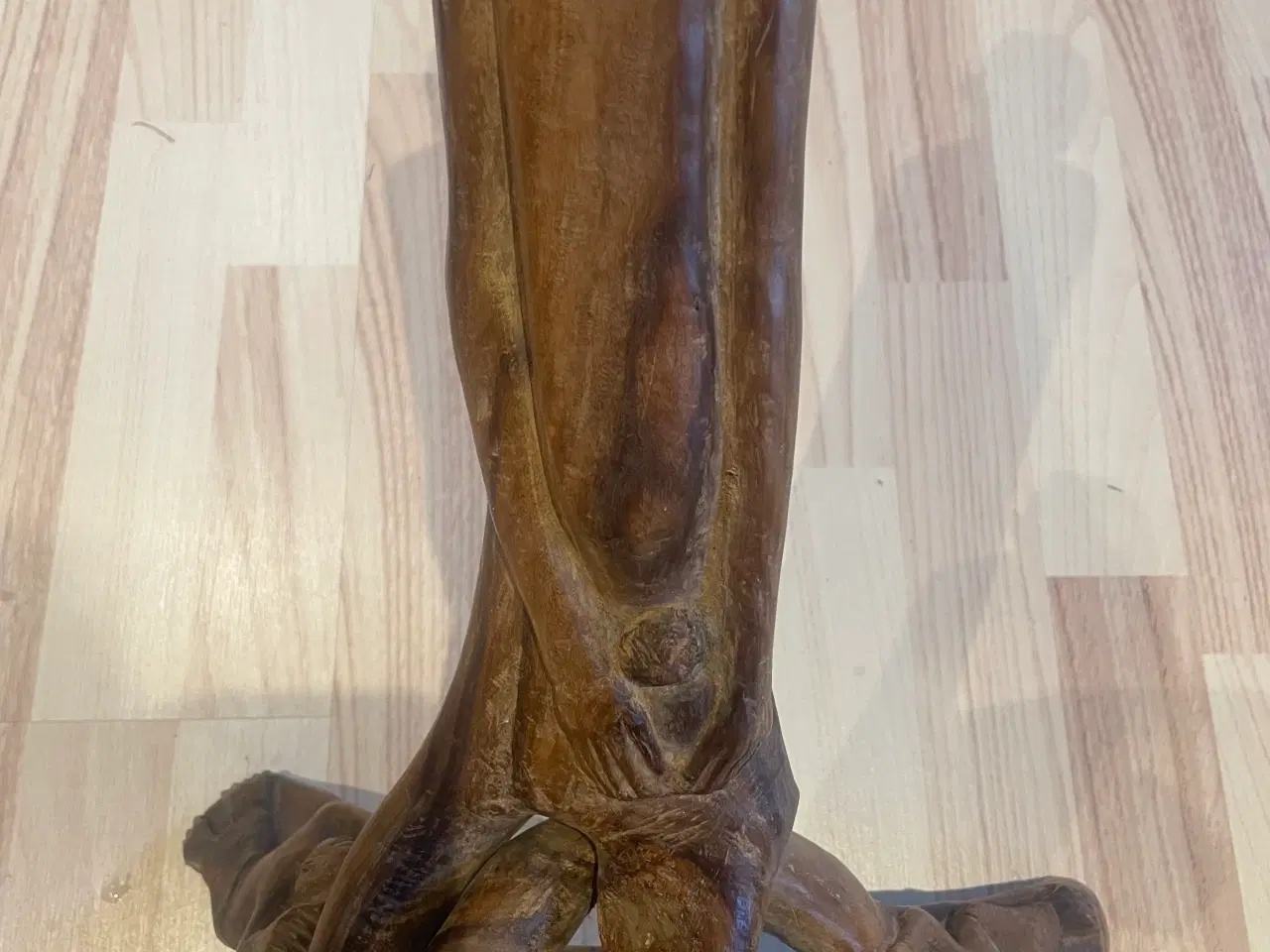 Billede 18 - Africana bord-håndskåret stel med figurer, 19fotos