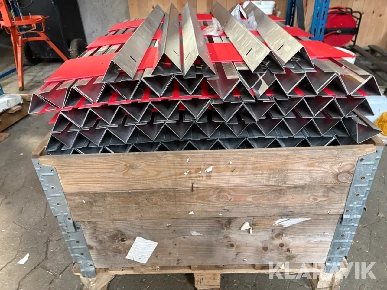 Billede 2 - Taglister aluminium Cirka 230 styk