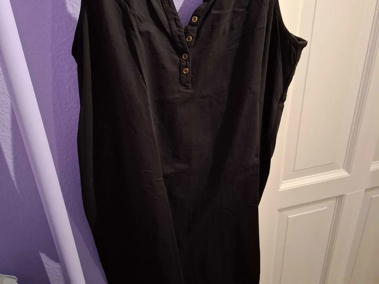 Billede 1 - Sort top I sort fra Zizzi XL