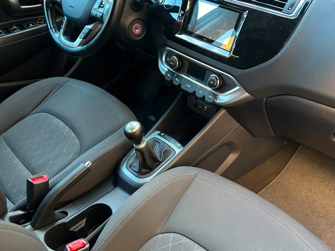 Billede 1 - Kia Rio 1.2 Benzin 2016 – Pæn stand