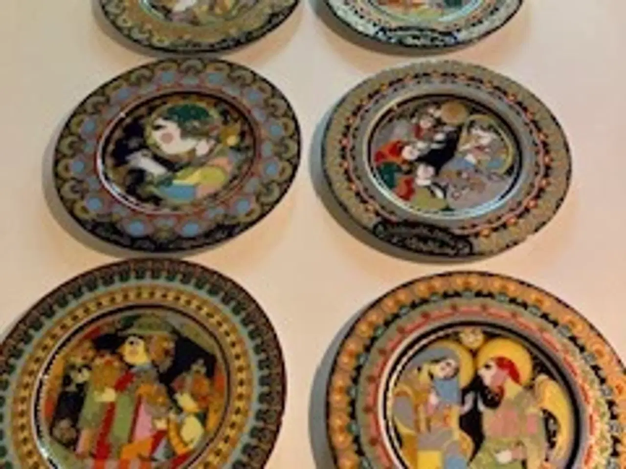 Billede 2 - Bjørn Wiinblads juleplatter sælges.