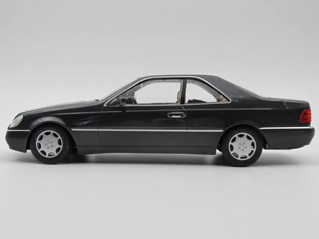 Billede 2 - 1992 Mercedes 600 SEC V12 1:18  Limited Edition