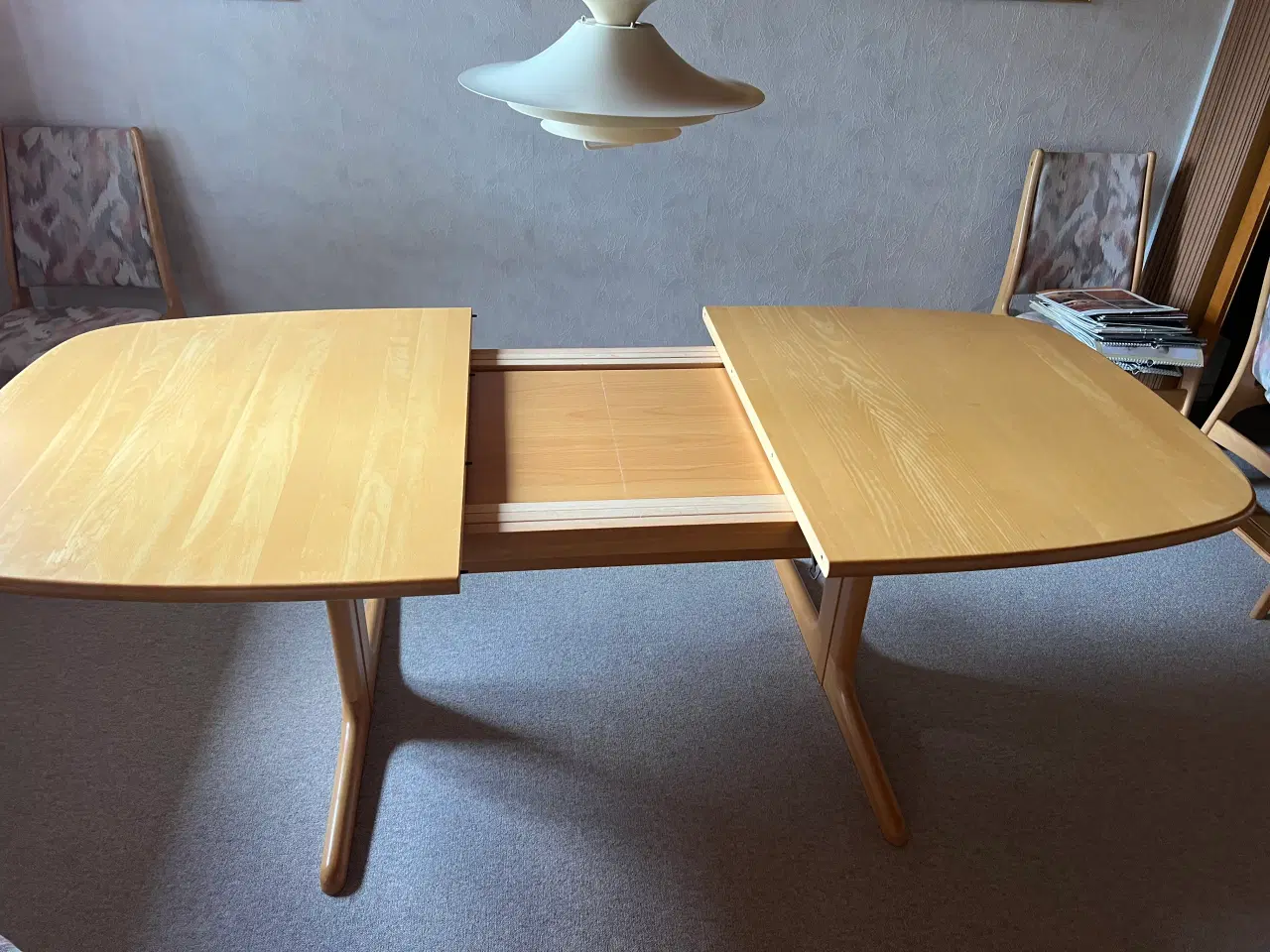 Billede 2 - Spisebord i lys bøg
