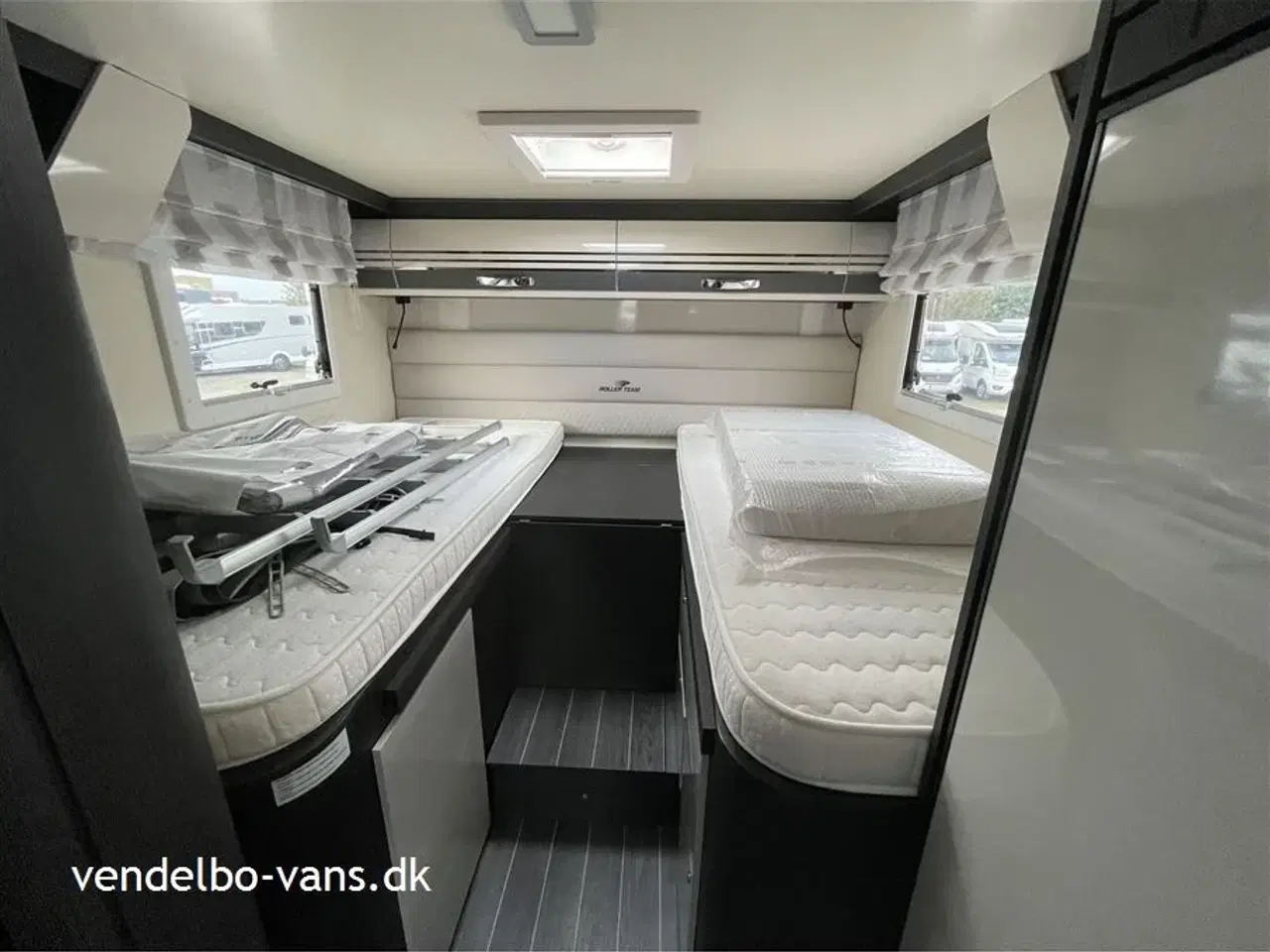 Billede 10 - 2022 - Rollerteam Kronos 285TL Comfort Power Selekt   Enkeltsenge over garagen og el-hæve/sænkeseng over siddegruppen