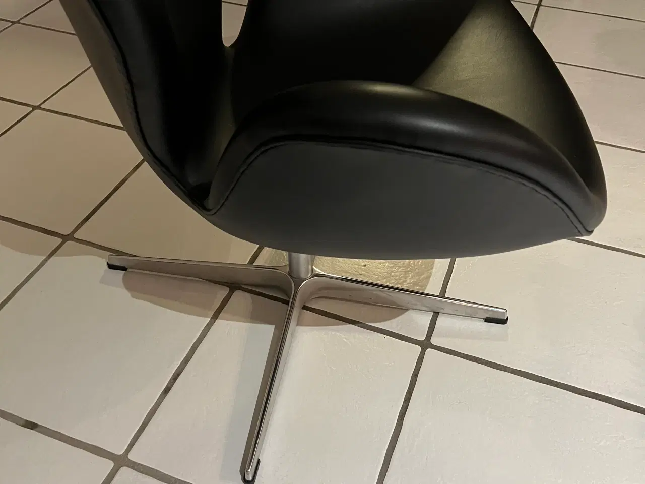 Billede 3 - Arne Jacobsen svanen 