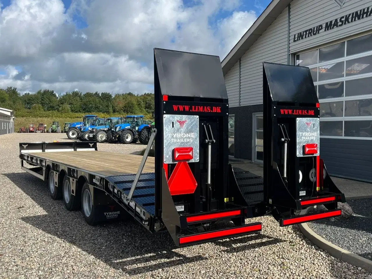 Billede 6 - Tyrone 27TLL LANG MODEL med forbredningsudstyr samt kombi bremser, både luft og hydrauliske bremser. Affjedret træk og affjedret aksler. Med hydrauliske ramper og værktøjskasse