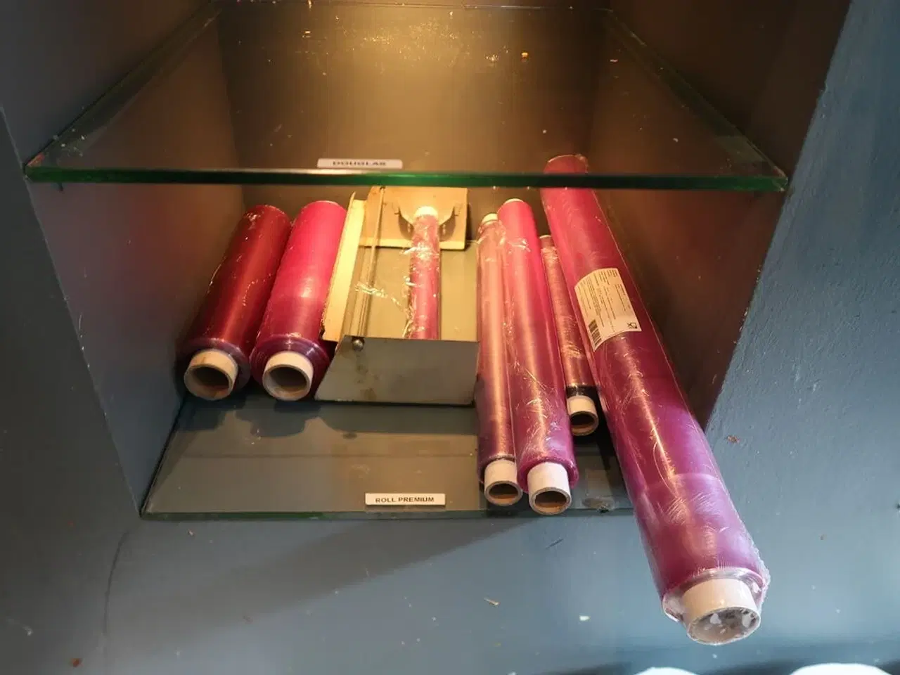 Billede 10 - 16 hylder med indhold