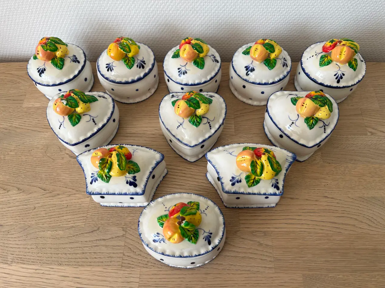 Billede 1 - Krukker med frugt-dekoration på låget
