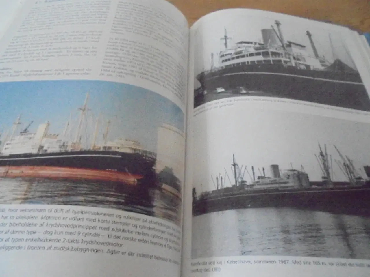 Billede 4 - Kompagniets skibe – Motorskibene fra ØK under dans