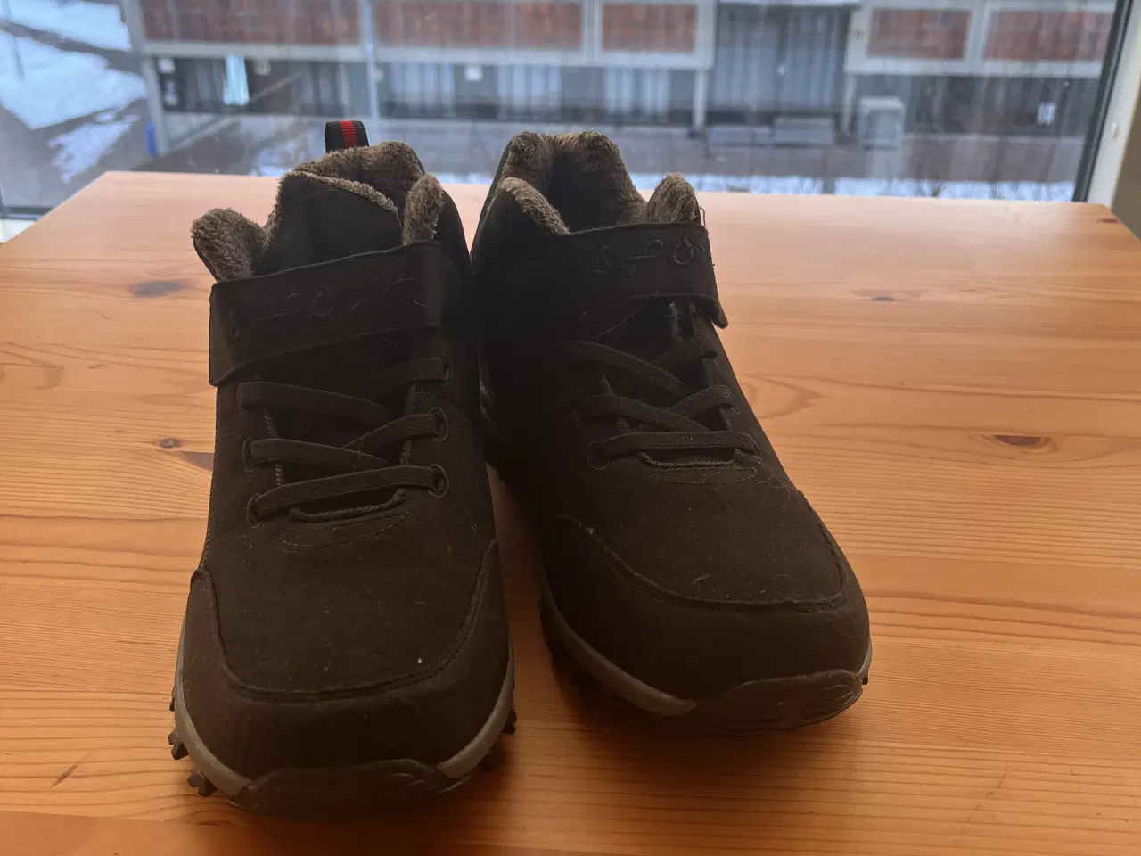 Billede 1 - Sælger disse vinterstøvler 