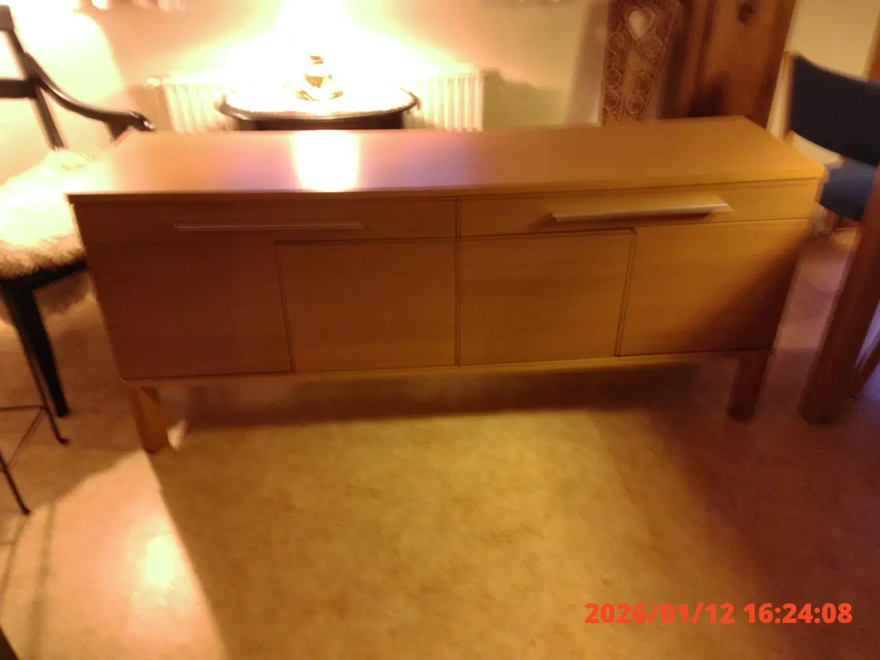 Billede 1 - Skænk med 2 skuffer