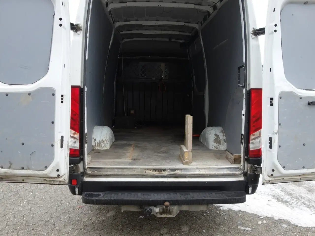 Billede 15 - Iveco Daily 3,0 35S18 12m³ Van AG8