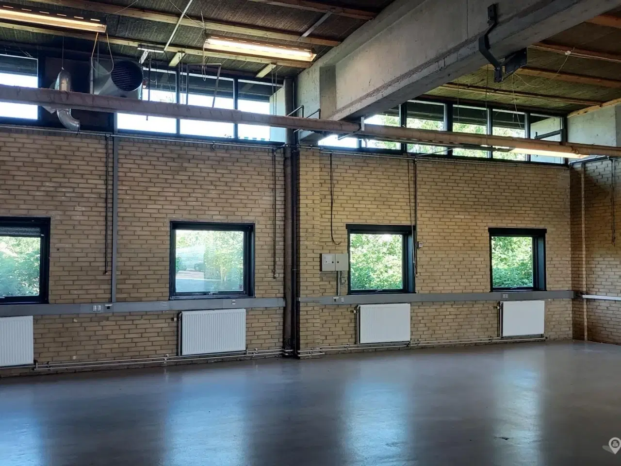 Billede 5 - Autoværksted / Værksted / Lager/ Produktion / Showroom - Stor port