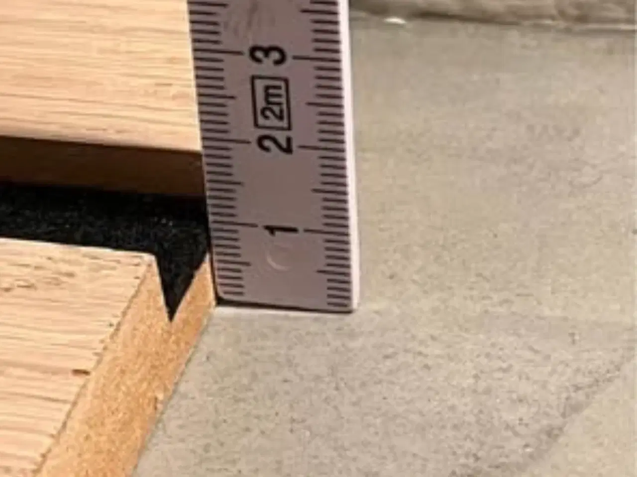 Billede 6 - I-Wood Akustikpanel Eg hvid olie, sort filt.