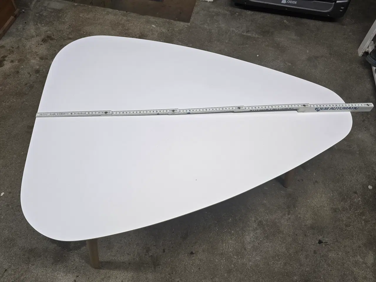 Billede 3 - hvid melamin sofabord