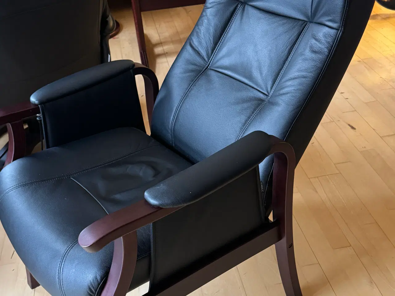Billede 1 - Otiumstol med vippefunktion