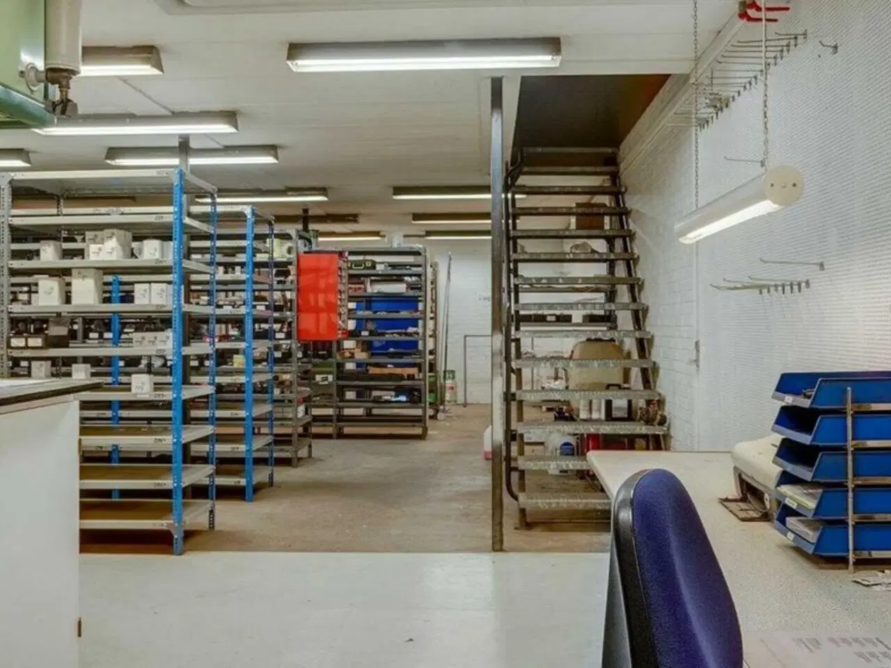Billede 8 - Veldisponeret værksted/lager med autolifte i Tørringhuse