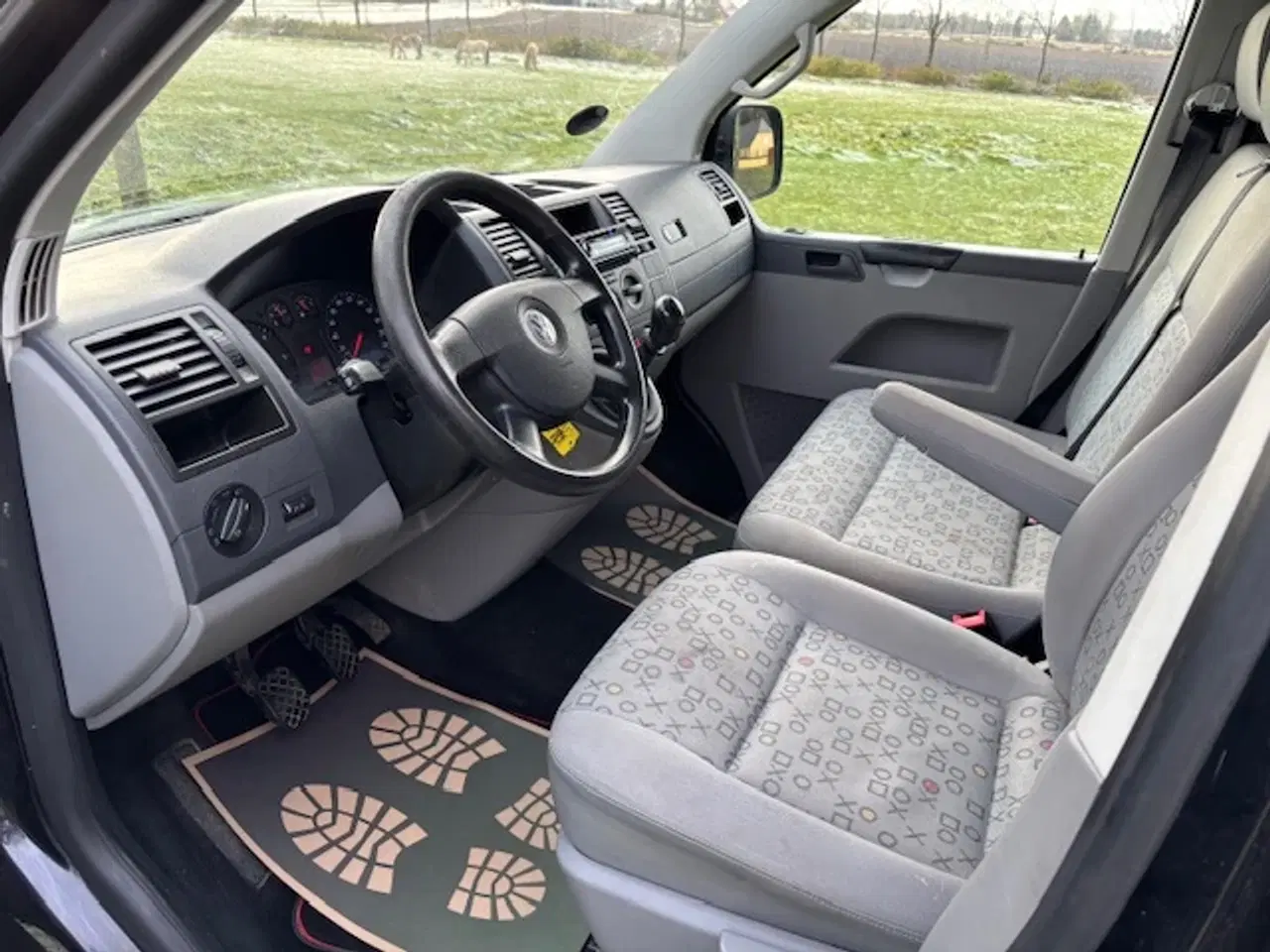 Billede 7 - VW Transporter 2,5 TDi 130 Kassevogn lang 4d Nysyn