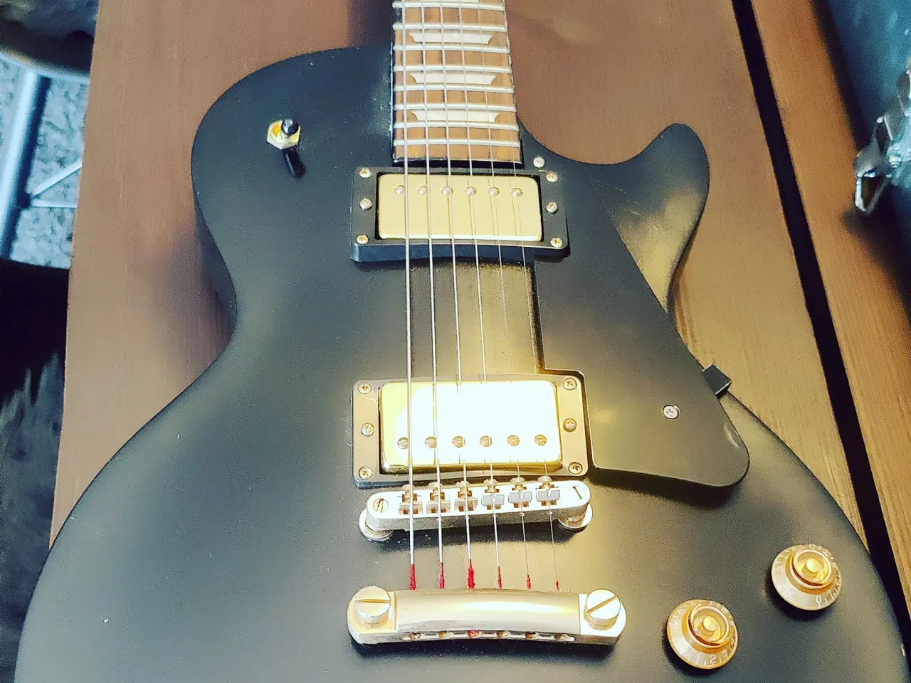 Billede 4 - Guitar Les Paul - Med automatisk stemmer