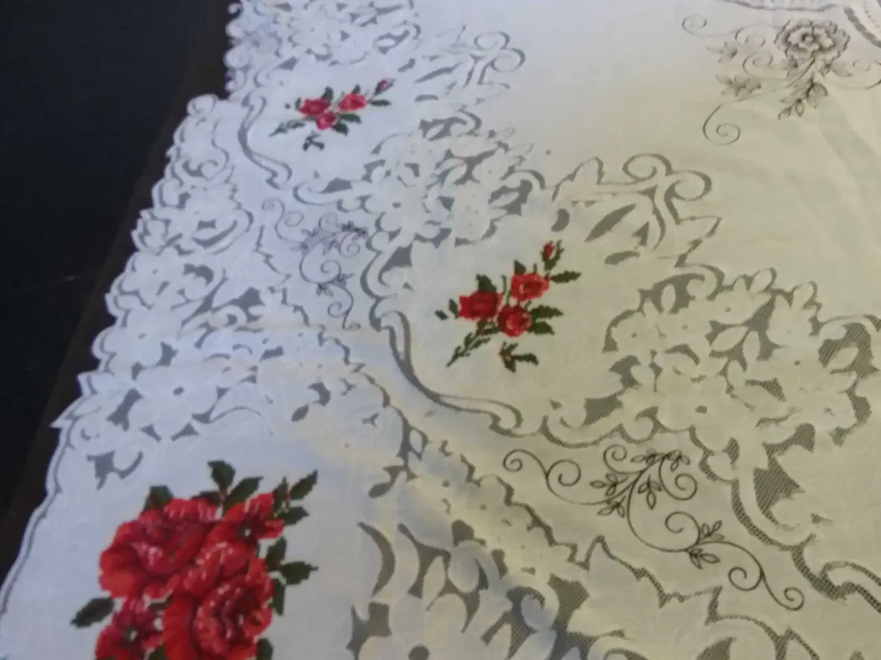 Billede 2 - Yndig stor dug