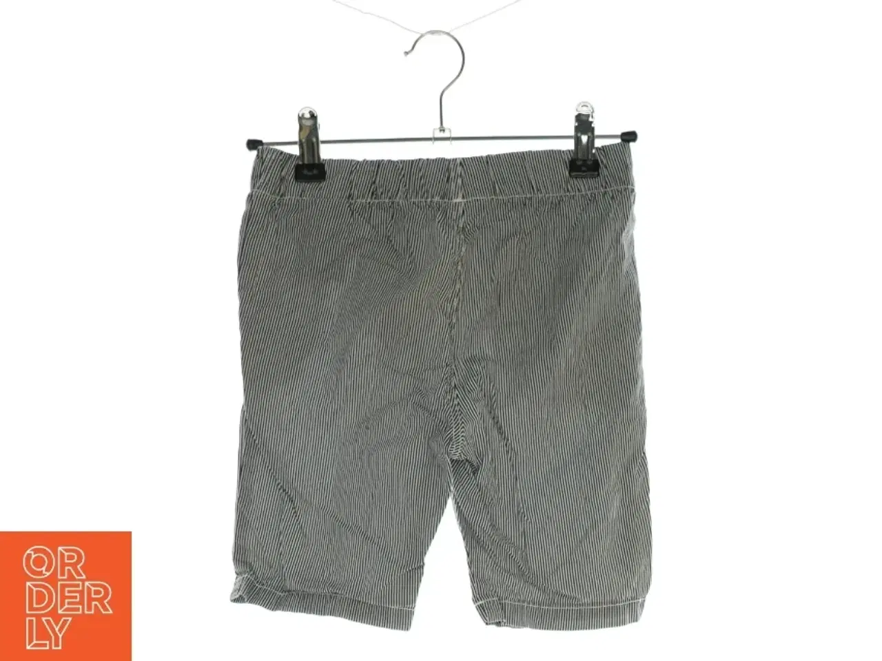 Billede 2 - Shorts fra H&M (str. 116)